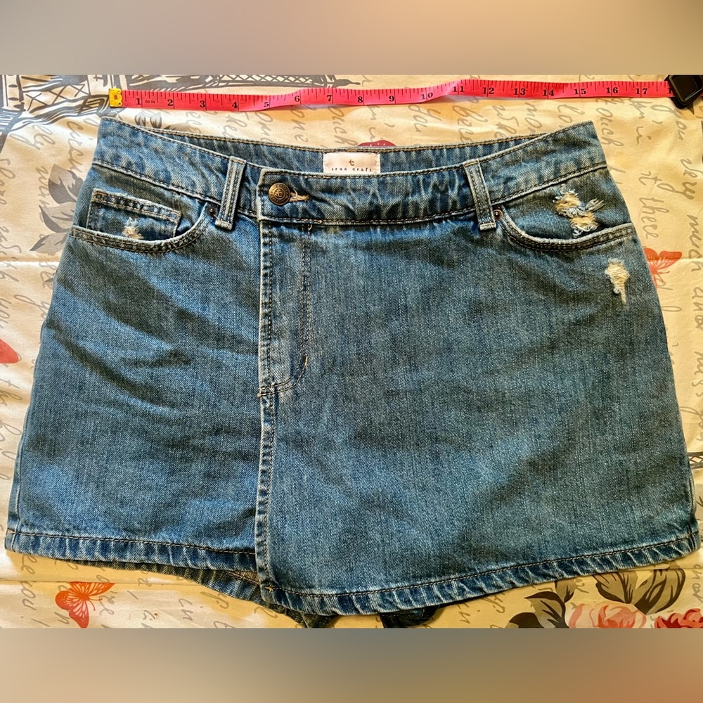 Women’s True Craft size 8 Denim Blue Jean Skort Medium Wash w/ Light Distressing - Picture 8 of 16